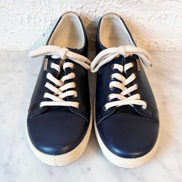 ECCO Soft 7 Women's 39/8-8.5 Navy Blue Leather Lace-Up Sneakers Extra Width - Picture 3 of 8